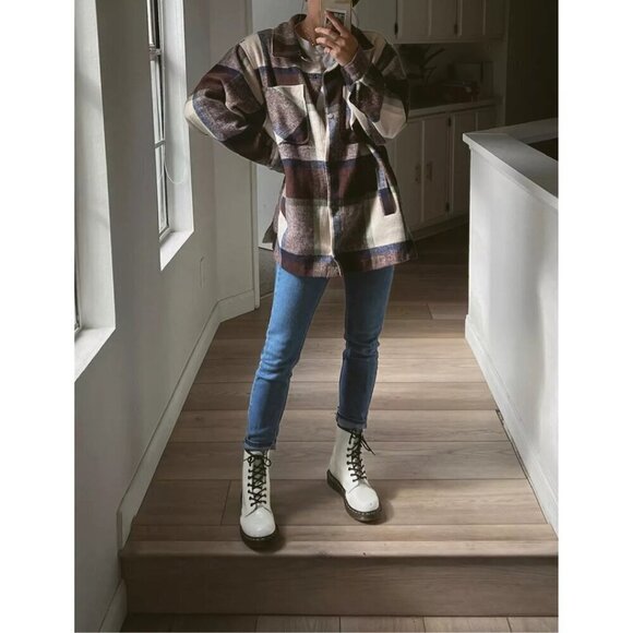 DR.Martens 1460 Lace Up Boots in White Smooth Leather US 8 - Picture 3 of 10